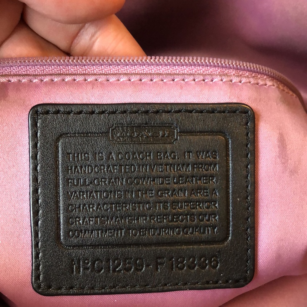 Coach Leather Purse - Picture 6 of 10
